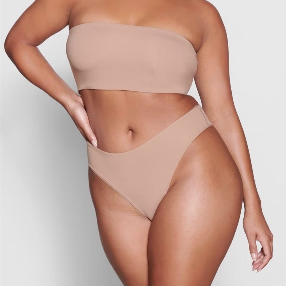 Skims bandeau bra top